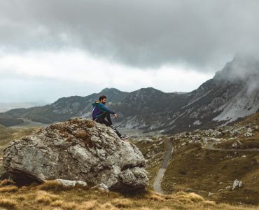 Nữ du khách lặn cùng cá voi sát thủ ở Na Uy