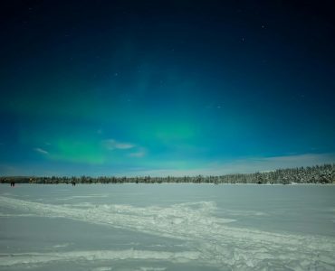 Săn Cực Quang Lapland Phần Lan 2026: Giải Mã Huyền Thoại Kakslauttanen