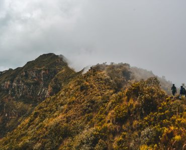Thung lung Hunza hoa anh dao 2026