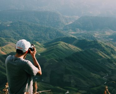 Bien Ksamil Albania nuoc xanh ngoc bich