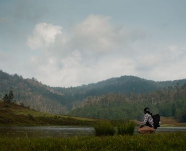 Nguoi Sami truong lao Elias ben ho bang