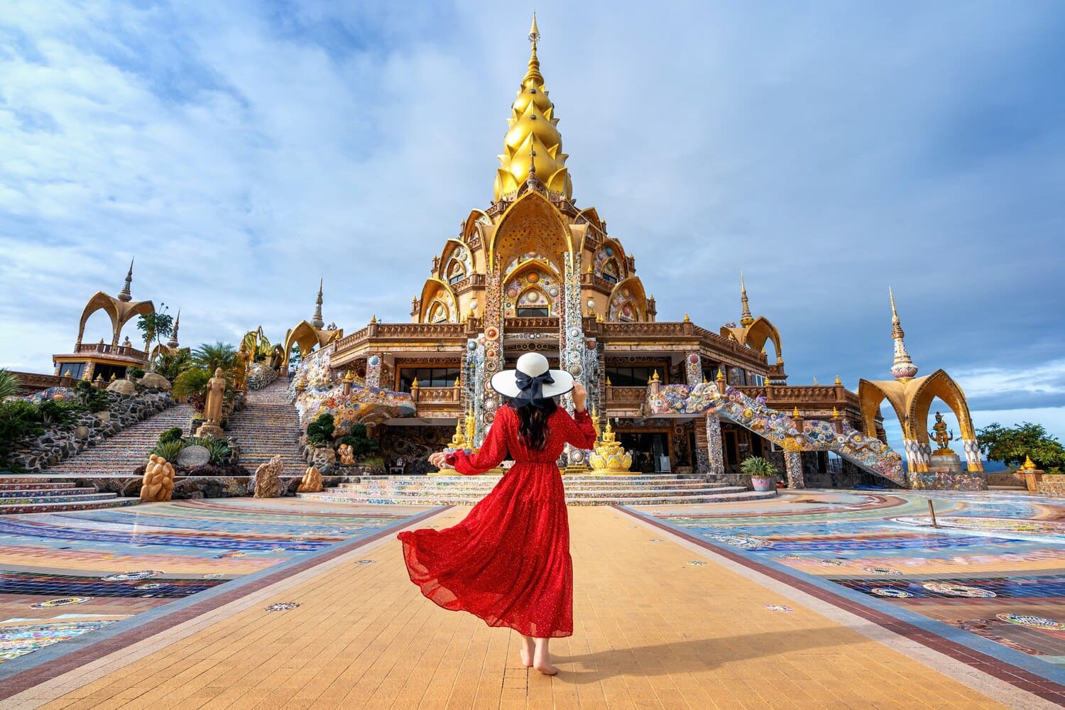 Chuyên Tour Du lịch nước ngoài, Trong nước, Vé máy bay, Visa uy tín